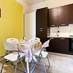 Guesthost - Seaview Terrace Sunny Giardini Naxos