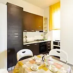 Guesthost - Seaview Terrace Sunny Giardini Naxos