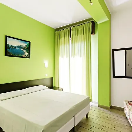 Seaview Terrace Sunny Апартаменти