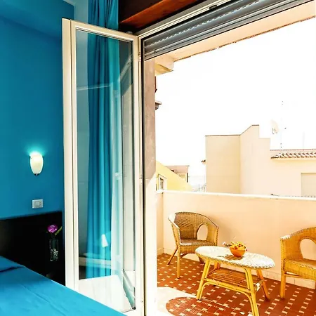 Апартаменти Seaview Terrace Sunny *